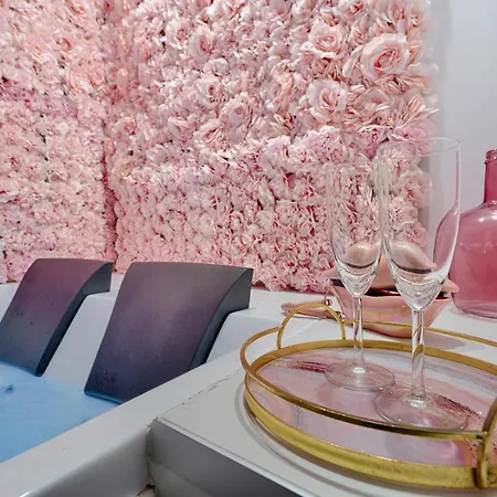 La Vie En Rose / Jacuzzi *